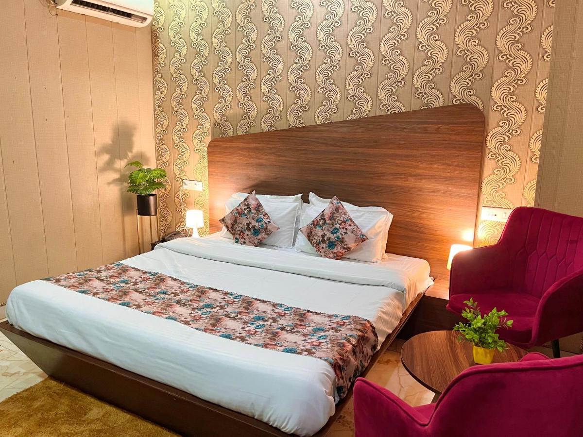 Hotel Pearl Grand, Zirakpur - Top Rated & Most Awarded Property In Tricity Chandīgarh Exterior foto