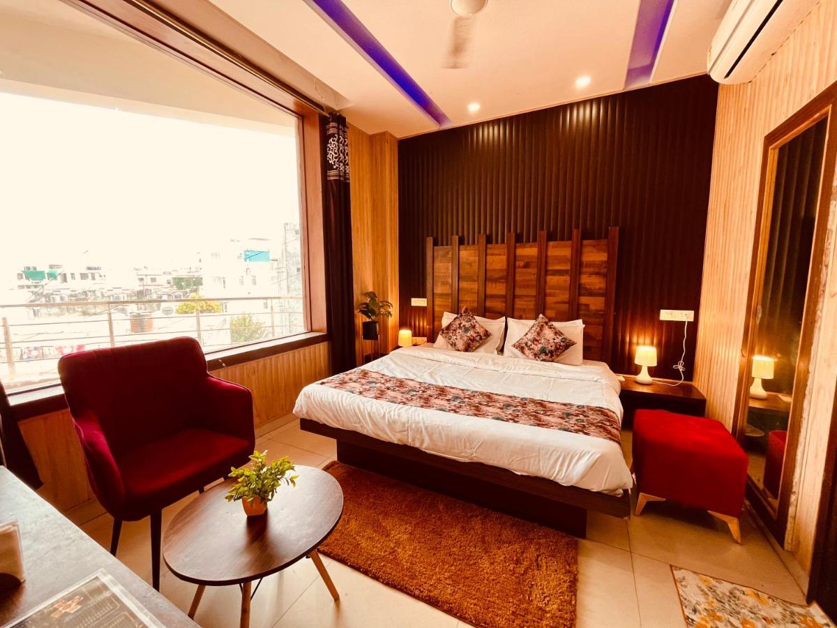 Hotel Pearl Grand, Zirakpur - Top Rated & Most Awarded Property In Tricity Chandīgarh Exterior foto