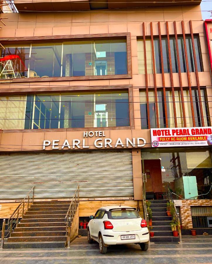 Hotel Pearl Grand, Zirakpur - Top Rated & Most Awarded Property In Tricity Chandīgarh Exterior foto